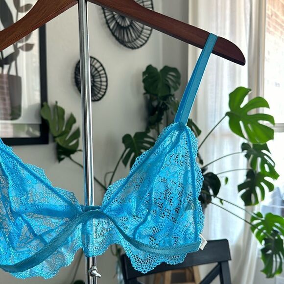 NWOT Free People Bright Eyes Bralette Blue Lace Sheer Flirty Romantic Adjustable - Picture 6 of 16